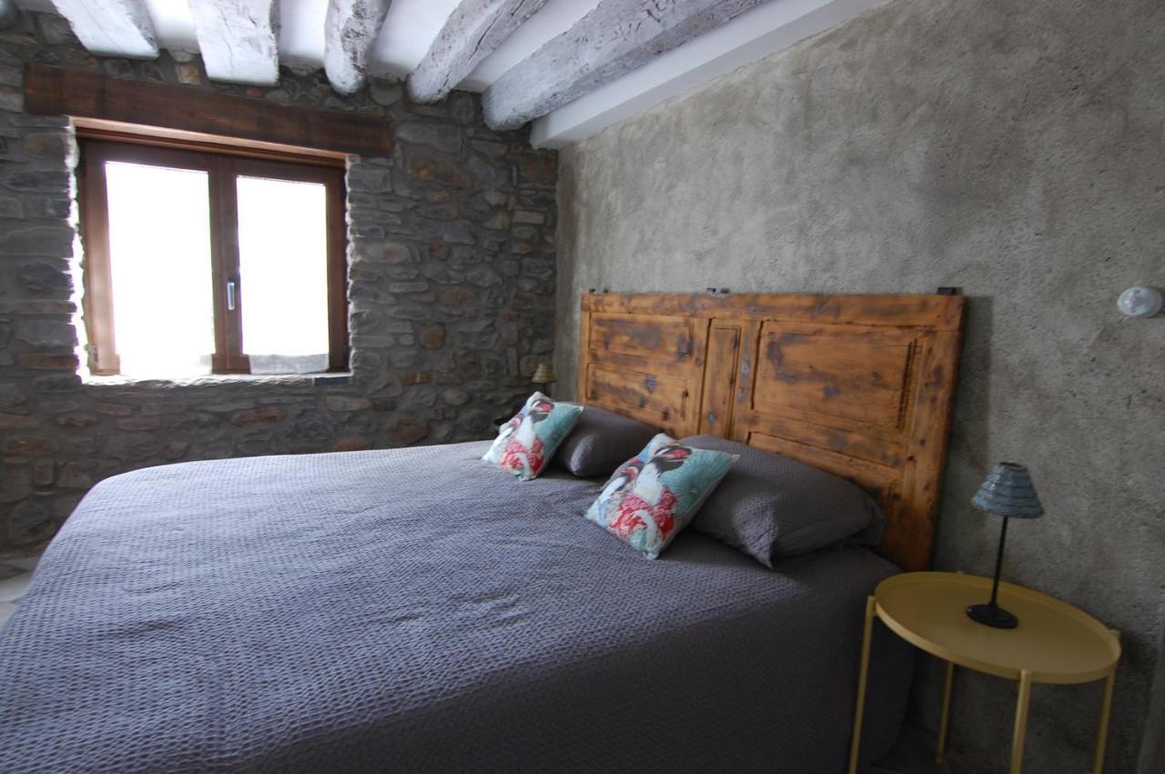 Apartamento El Fenal De Turmo Casa Rural "El Capricho De Nieves" Laspuña Exteriör bild
