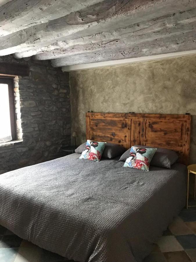 Apartamento El Fenal De Turmo Casa Rural "El Capricho De Nieves" Laspuña Exteriör bild