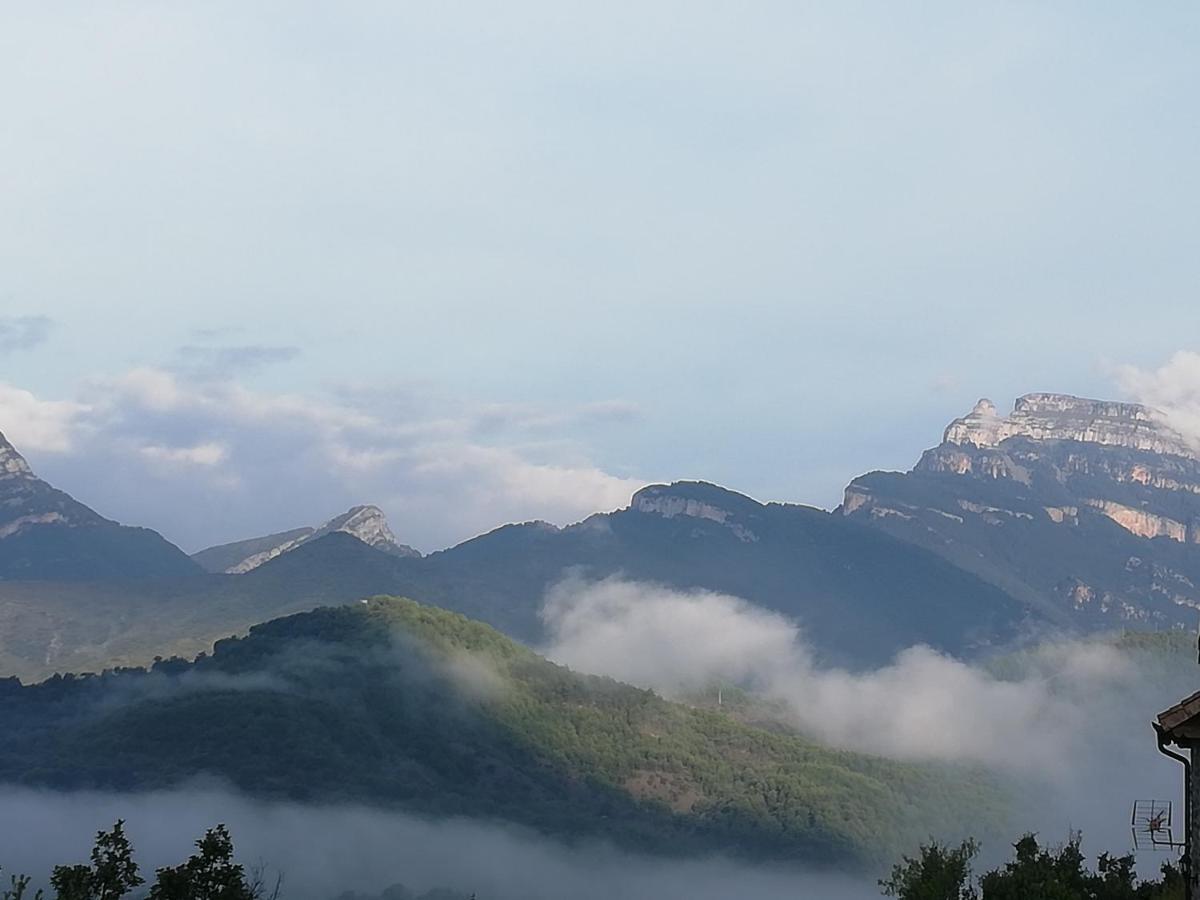 Apartamento El Fenal De Turmo Casa Rural "El Capricho De Nieves" Laspuña Exteriör bild
